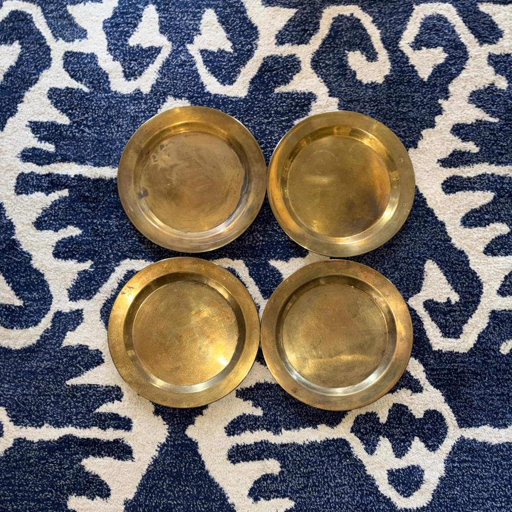 Set of 4 Trays - Gold Tone